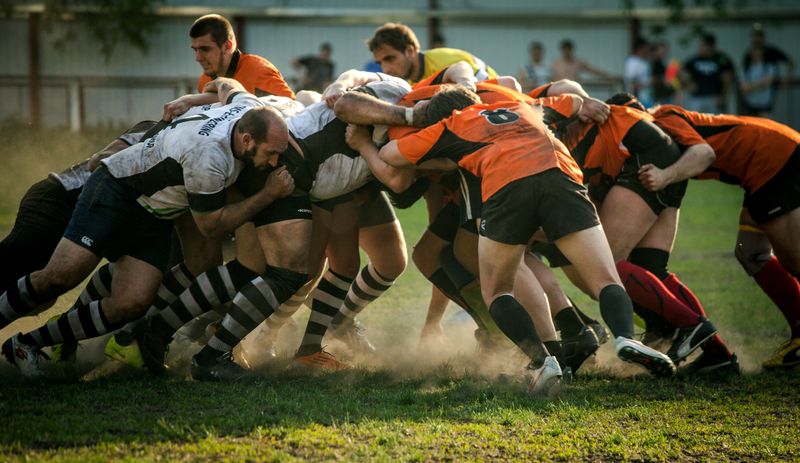 What are the responsibilities of a scrum master?